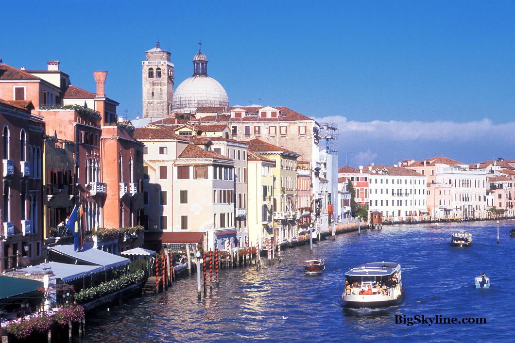 Photo Skyline of Venice in Europe